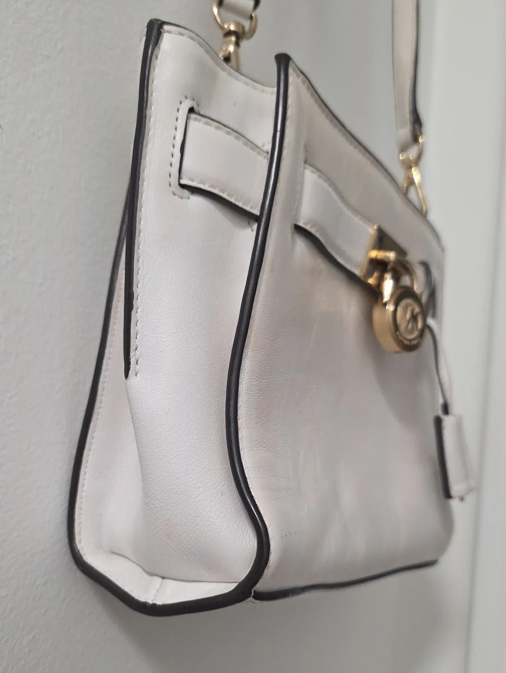 Michael Kors Hamilton Crossbody White Leather Gold Hardware Excellent Condition